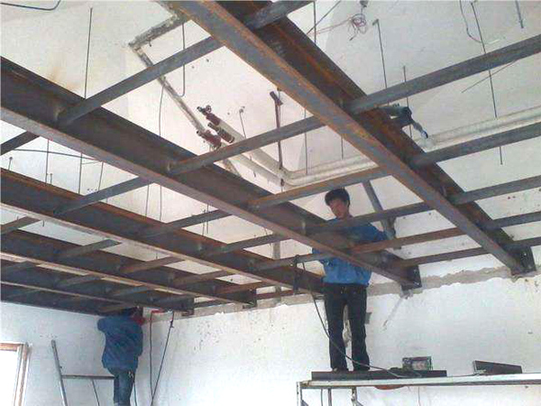 承接湟中县厂房加固工程